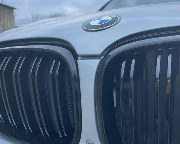 Серый БМВ Х3, объемом двигателя 3 л и пробегом 127 тыс. км за 32500 $, фото 16 на Automoto.ua