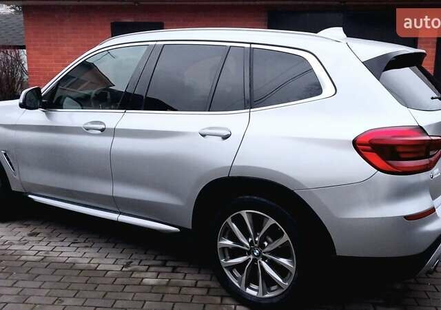 Серый БМВ Х3, объемом двигателя 2 л и пробегом 112 тыс. км за 24790 $, фото 2 на Automoto.ua
