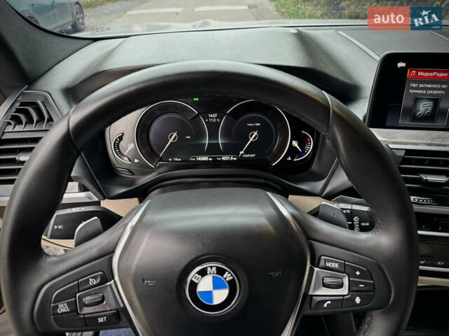 Серый БМВ Х3, объемом двигателя 2 л и пробегом 141 тыс. км за 22500 $, фото 25 на Automoto.ua