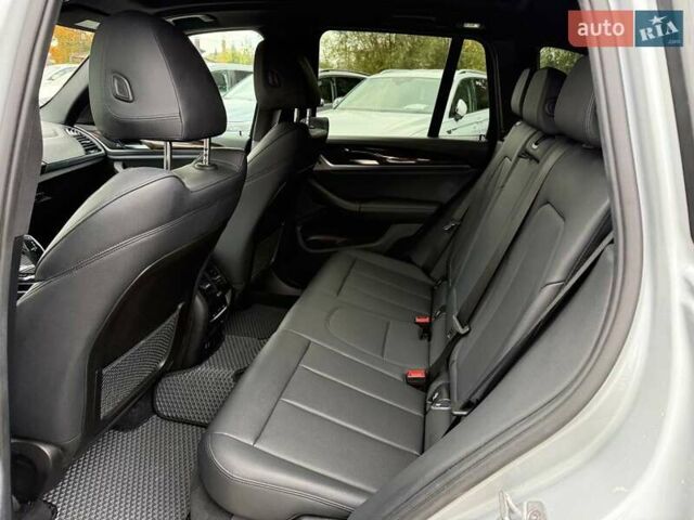 Серый БМВ Х3, объемом двигателя 2 л и пробегом 89 тыс. км за 25500 $, фото 14 на Automoto.ua