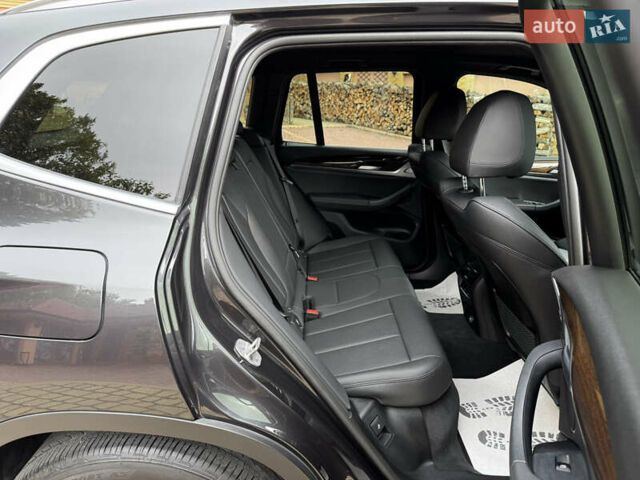 Серый БМВ Х3, объемом двигателя 2 л и пробегом 102 тыс. км за 27500 $, фото 59 на Automoto.ua