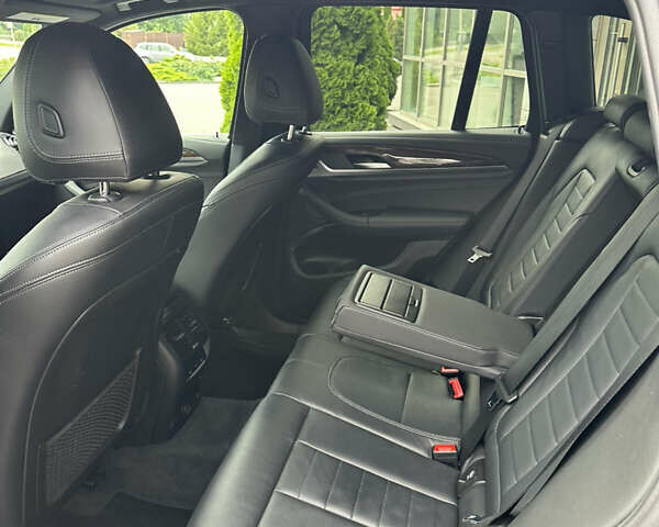 Серый БМВ Х3, объемом двигателя 2 л и пробегом 86 тыс. км за 32000 $, фото 21 на Automoto.ua
