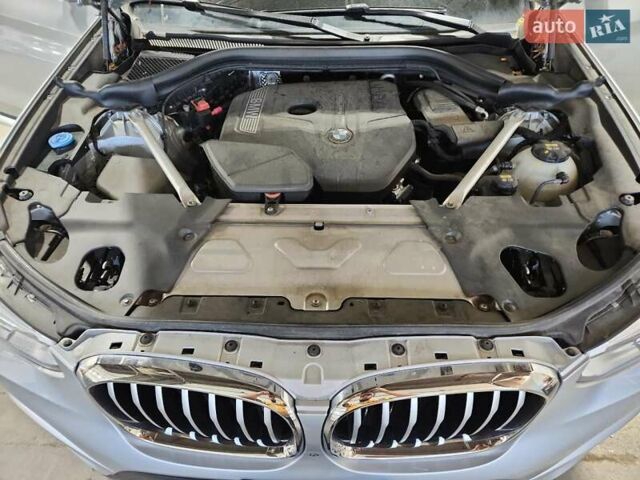 Серый БМВ Х3, объемом двигателя 2 л и пробегом 103 тыс. км за 8400 $, фото 11 на Automoto.ua