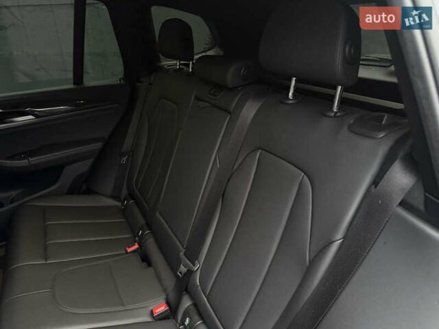 Сірий БМВ Х3, об'ємом двигуна 3 л та пробігом 131 тис. км за 33999 $, фото 30 на Automoto.ua