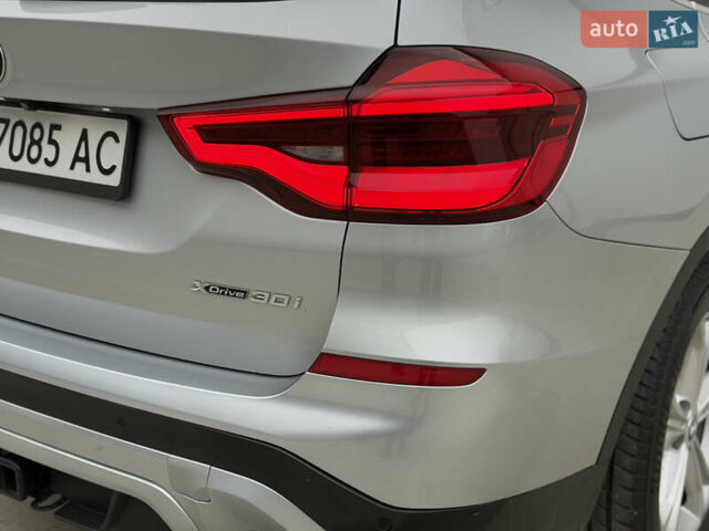 Серый БМВ Х3, объемом двигателя 2 л и пробегом 143 тыс. км за 21000 $, фото 7 на Automoto.ua