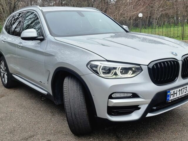 Серый БМВ Х3, объемом двигателя 2 л и пробегом 178 тыс. км за 28500 $, фото 2 на Automoto.ua