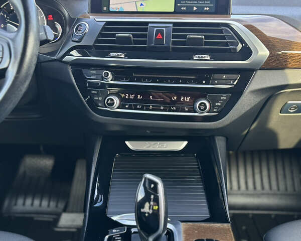 Серый БМВ Х3, объемом двигателя 2 л и пробегом 109 тыс. км за 26990 $, фото 24 на Automoto.ua