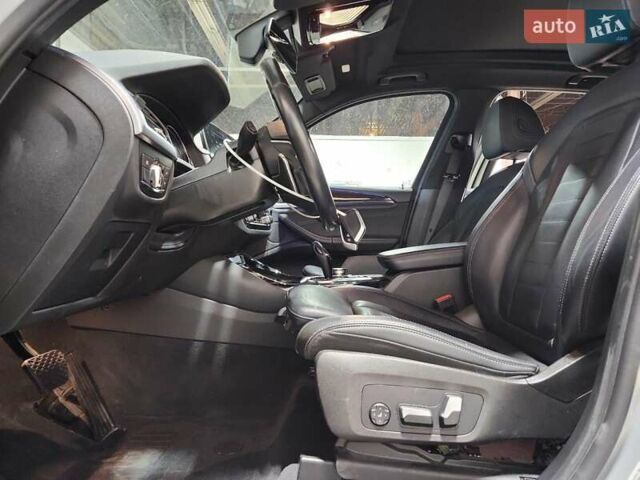 Серый БМВ Х3, объемом двигателя 2 л и пробегом 103 тыс. км за 8400 $, фото 7 на Automoto.ua