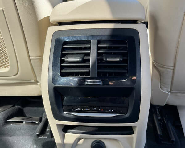 Серый БМВ Х3, объемом двигателя 2 л и пробегом 109 тыс. км за 25000 $, фото 15 на Automoto.ua