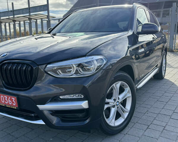Серый БМВ Х3, объемом двигателя 2 л и пробегом 109 тыс. км за 26990 $, фото 4 на Automoto.ua