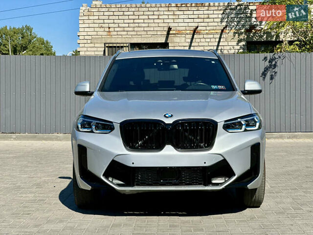 Серый БМВ Х3, объемом двигателя 2 л и пробегом 119 тыс. км за 33999 $, фото 1 на Automoto.ua
