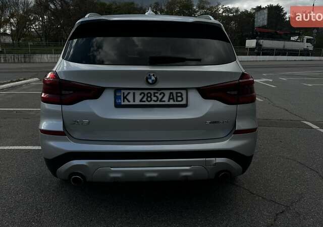Серый БМВ Х3, объемом двигателя 2 л и пробегом 205 тыс. км за 30000 $, фото 5 на Automoto.ua
