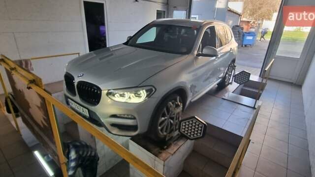 Серый БМВ Х3, объемом двигателя 2 л и пробегом 178 тыс. км за 28500 $, фото 16 на Automoto.ua