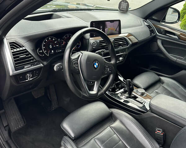 Серый БМВ Х3, объемом двигателя 2 л и пробегом 86 тыс. км за 32000 $, фото 19 на Automoto.ua