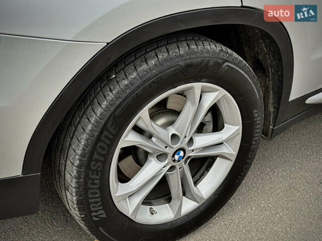 Серый БМВ Х3, объемом двигателя 2 л и пробегом 141 тыс. км за 22500 $, фото 5 на Automoto.ua