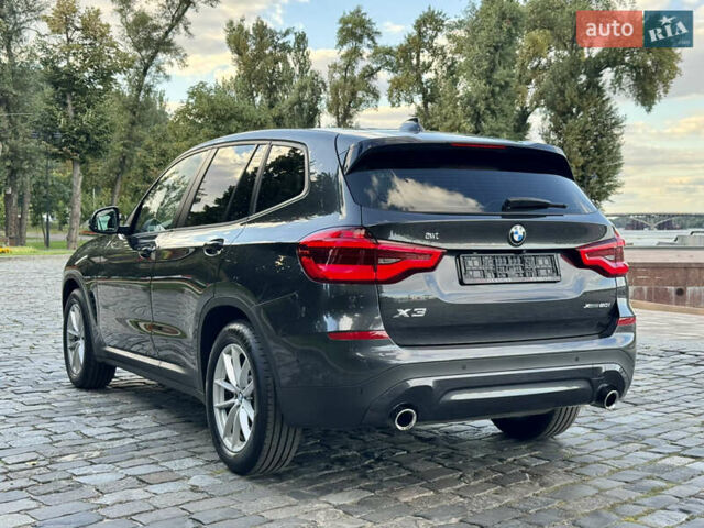 Серый БМВ Х3, объемом двигателя 2 л и пробегом 85 тыс. км за 31555 $, фото 6 на Automoto.ua