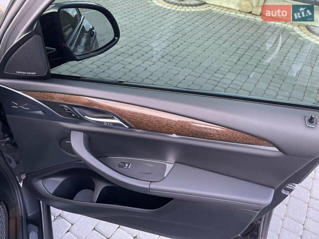 Серый БМВ Х3, объемом двигателя 2 л и пробегом 75 тыс. км за 29500 $, фото 19 на Automoto.ua