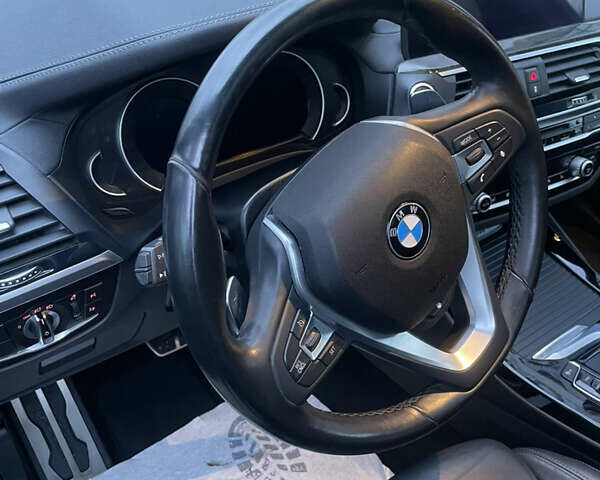 Серый БМВ Х3, объемом двигателя 3 л и пробегом 127 тыс. км за 32500 $, фото 28 на Automoto.ua