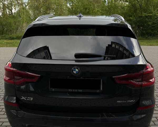 Серый БМВ Х3, объемом двигателя 2 л и пробегом 90 тыс. км за 27999 $, фото 3 на Automoto.ua