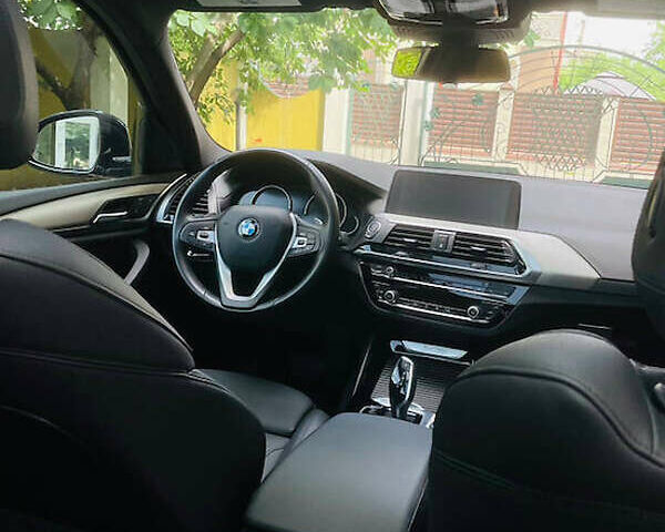 Серый БМВ Х3, объемом двигателя 2 л и пробегом 72 тыс. км за 25000 $, фото 3 на Automoto.ua