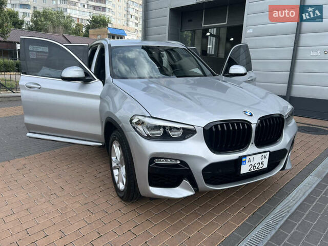 Серый БМВ Х3, объемом двигателя 2 л и пробегом 82 тыс. км за 25999 $, фото 1 на Automoto.ua
