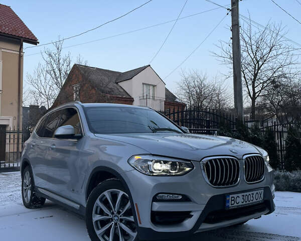 Серый БМВ Х3, объемом двигателя 2 л и пробегом 27 тыс. км за 35900 $, фото 5 на Automoto.ua