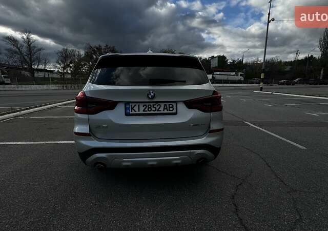 Серый БМВ Х3, объемом двигателя 2 л и пробегом 205 тыс. км за 30000 $, фото 6 на Automoto.ua