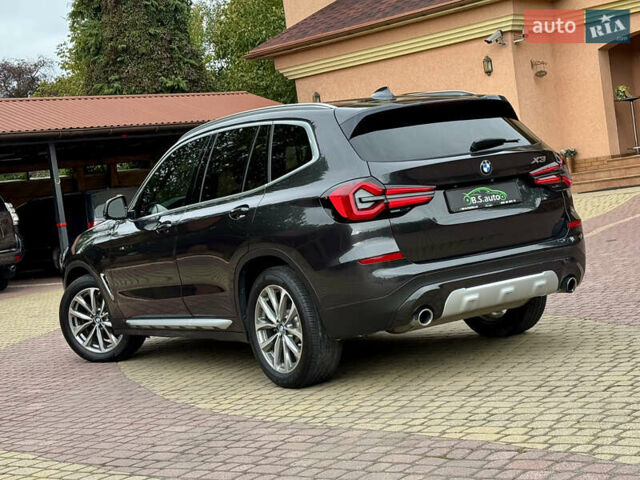 Серый БМВ Х3, объемом двигателя 2 л и пробегом 102 тыс. км за 27500 $, фото 2 на Automoto.ua