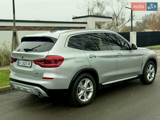 Серый БМВ Х3, объемом двигателя 2 л и пробегом 80 тыс. км за 23800 $, фото 9 на Automoto.ua