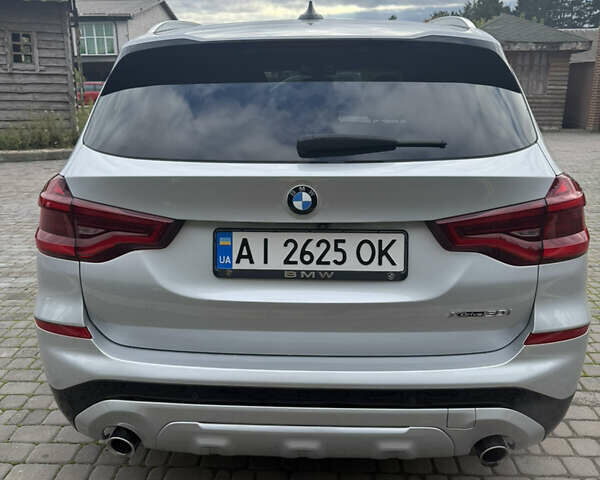 Сірий БМВ Х3, об'ємом двигуна 2 л та пробігом 82 тис. км за 24800 $, фото 4 на Automoto.ua