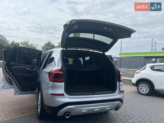 Серый БМВ Х3, объемом двигателя 2 л и пробегом 82 тыс. км за 25999 $, фото 6 на Automoto.ua