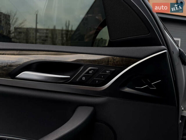 Сірий БМВ Х3, об'ємом двигуна 3 л та пробігом 131 тис. км за 33999 $, фото 43 на Automoto.ua