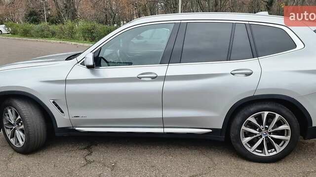 Серый БМВ Х3, объемом двигателя 2 л и пробегом 178 тыс. км за 28500 $, фото 6 на Automoto.ua