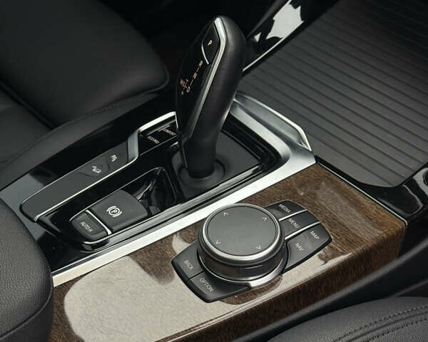 Серый БМВ Х3, объемом двигателя 2 л и пробегом 80 тыс. км за 23800 $, фото 23 на Automoto.ua