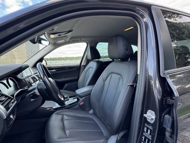 Сірий БМВ Х3, об'ємом двигуна 2 л та пробігом 85 тис. км за 30999 $, фото 5 на Automoto.ua