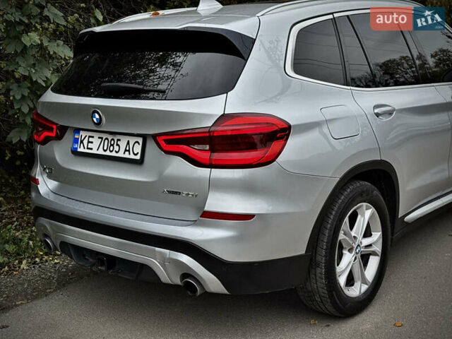 Серый БМВ Х3, объемом двигателя 2 л и пробегом 141 тыс. км за 22500 $, фото 10 на Automoto.ua
