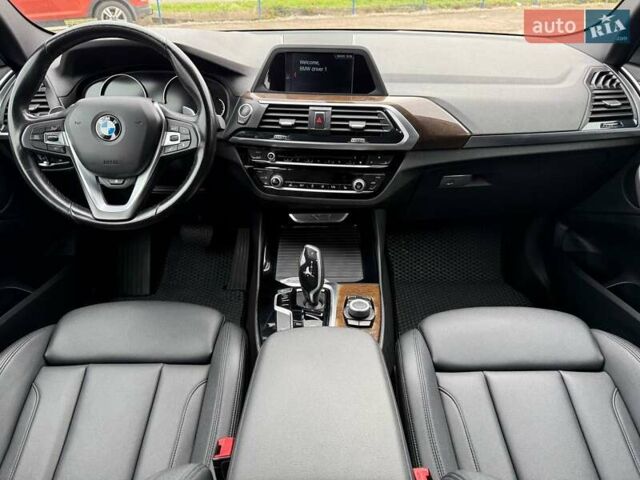 Серый БМВ Х3, объемом двигателя 2 л и пробегом 89 тыс. км за 25500 $, фото 10 на Automoto.ua