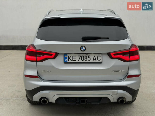 Серый БМВ Х3, объемом двигателя 2 л и пробегом 143 тыс. км за 21000 $, фото 5 на Automoto.ua