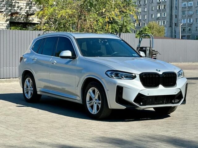 Серый БМВ Х3, объемом двигателя 2 л и пробегом 120 тыс. км за 27777 $, фото 2 на Automoto.ua