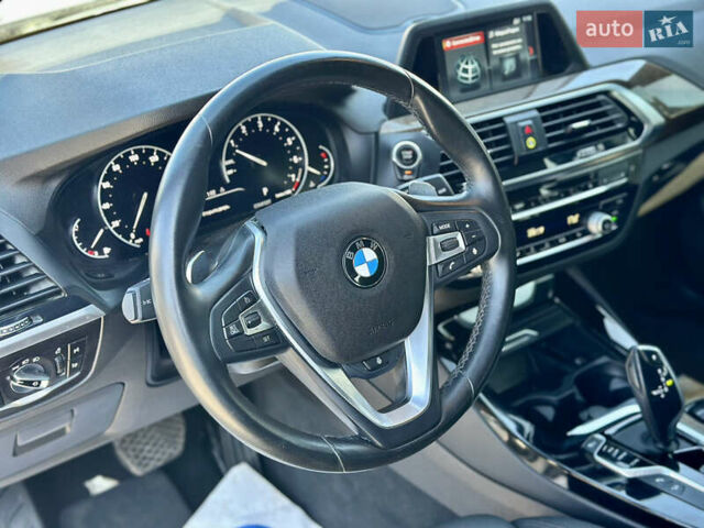 Серый БМВ Х3, объемом двигателя 2 л и пробегом 119 тыс. км за 33999 $, фото 10 на Automoto.ua