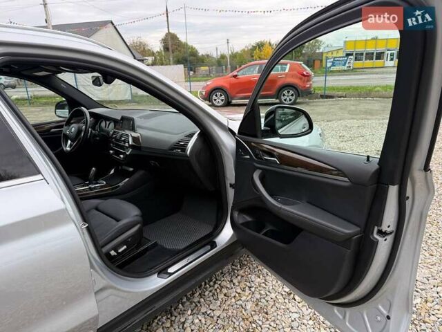 Серый БМВ Х3, объемом двигателя 2 л и пробегом 89 тыс. км за 25500 $, фото 13 на Automoto.ua