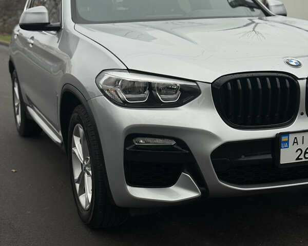 Серый БМВ Х3, объемом двигателя 2 л и пробегом 80 тыс. км за 23800 $, фото 11 на Automoto.ua