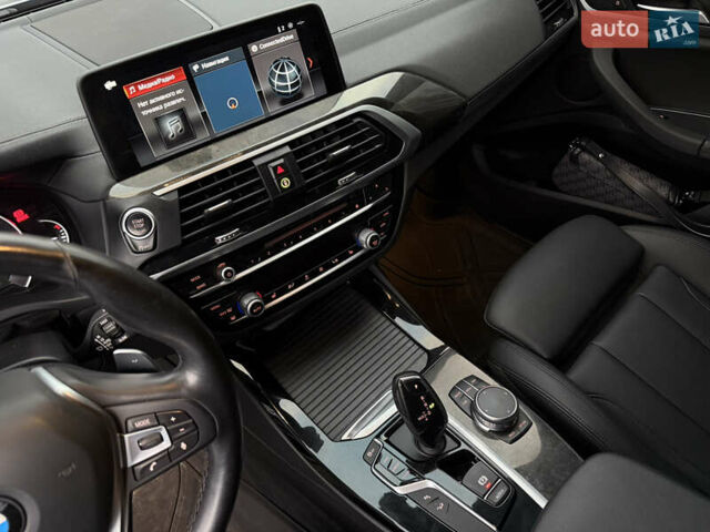 Сірий БМВ Х3, об'ємом двигуна 3 л та пробігом 131 тис. км за 33999 $, фото 36 на Automoto.ua