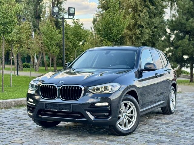 Сірий БМВ Х3, об'ємом двигуна 2 л та пробігом 85 тис. км за 30999 $, фото 1 на Automoto.ua
