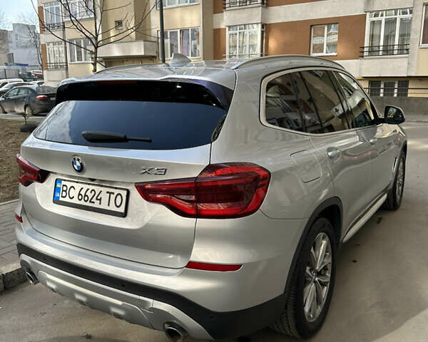 Серый БМВ Х3, объемом двигателя 2 л и пробегом 144 тыс. км за 24900 $, фото 7 на Automoto.ua