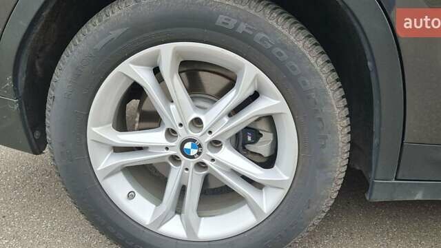 Серый БМВ Х3, объемом двигателя 2 л и пробегом 169 тыс. км за 24500 $, фото 12 на Automoto.ua