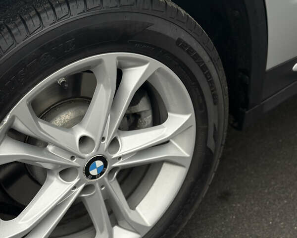 Серый БМВ Х3, объемом двигателя 2 л и пробегом 80 тыс. км за 23800 $, фото 34 на Automoto.ua