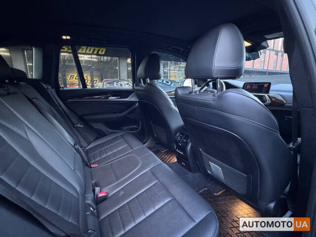 Серый БМВ Х3, объемом двигателя 2 л и пробегом 70 тыс. км за 32900 $, фото 18 на Automoto.ua