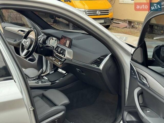 Серый БМВ Х3, объемом двигателя 3 л и пробегом 135 тыс. км за 37500 $, фото 8 на Automoto.ua