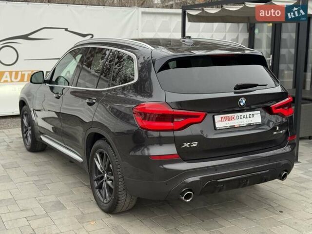 Серый БМВ Х3, объемом двигателя 2 л и пробегом 136 тыс. км за 31500 $, фото 5 на Automoto.ua